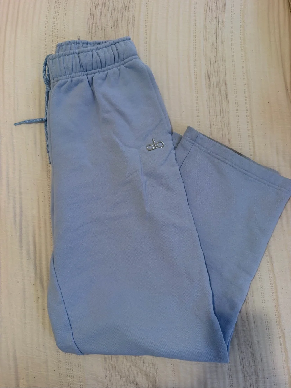 ALO Yoga Seashell straight leg sweatpants